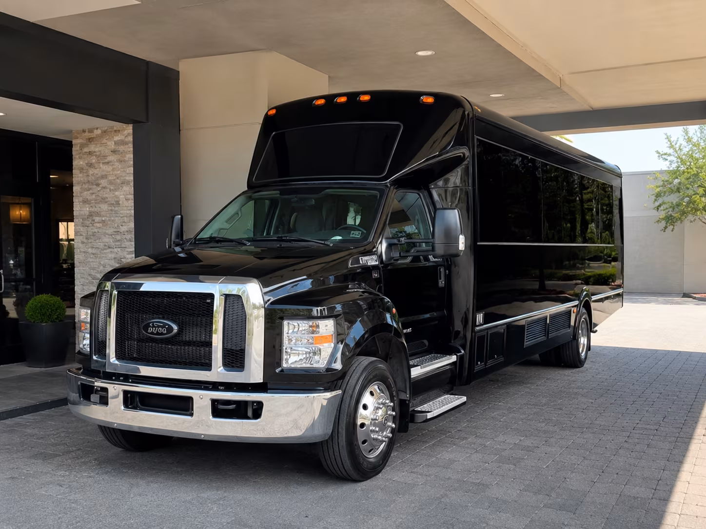 dearborn bus rentals