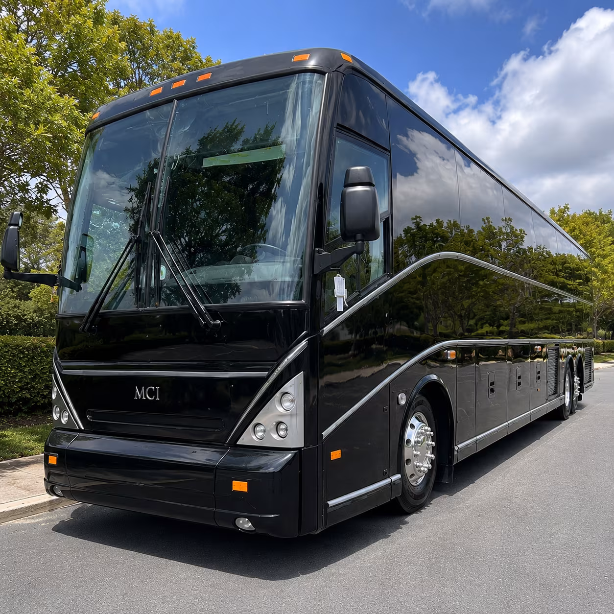 detroit lions tigers and red wings game day shuttles from troy