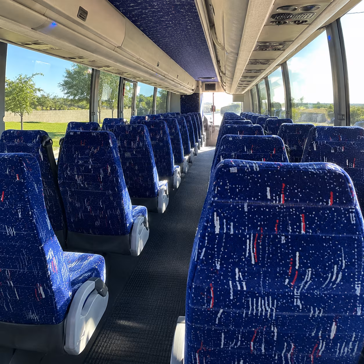 farmington hills charter bus