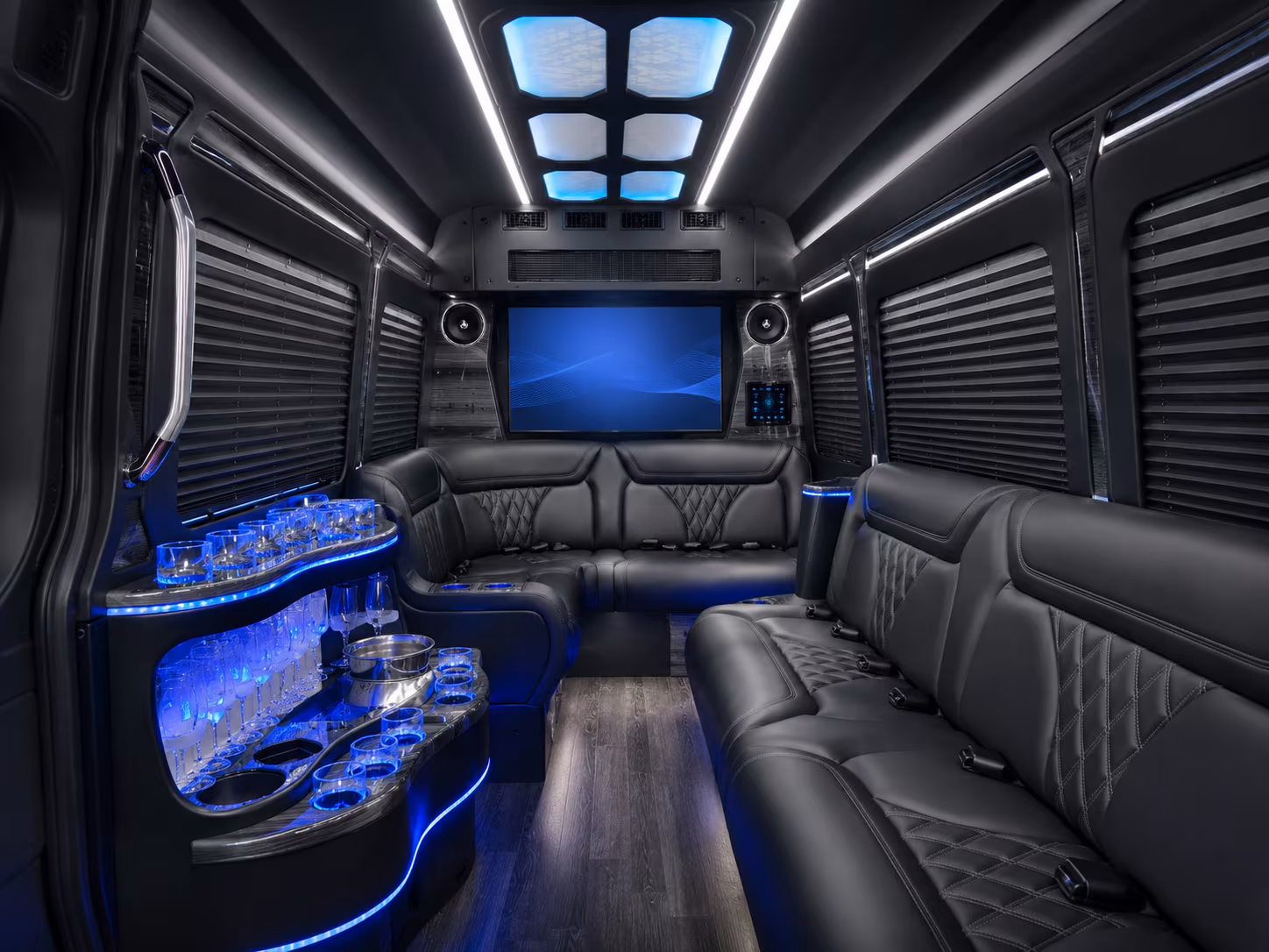 give your team a comfortable ride to dtw for federal travel