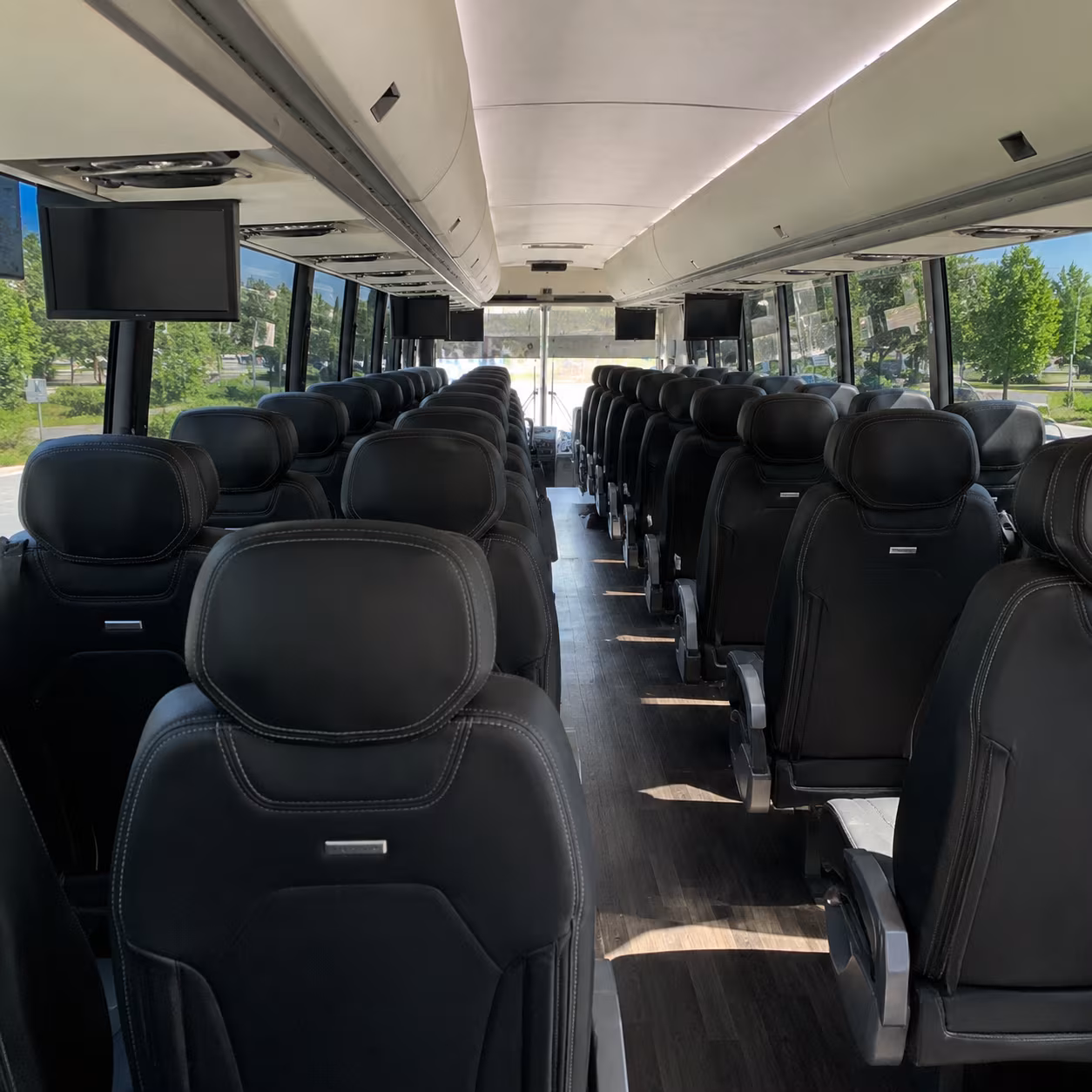 how the distance and duration of your trip affect charter bus rates