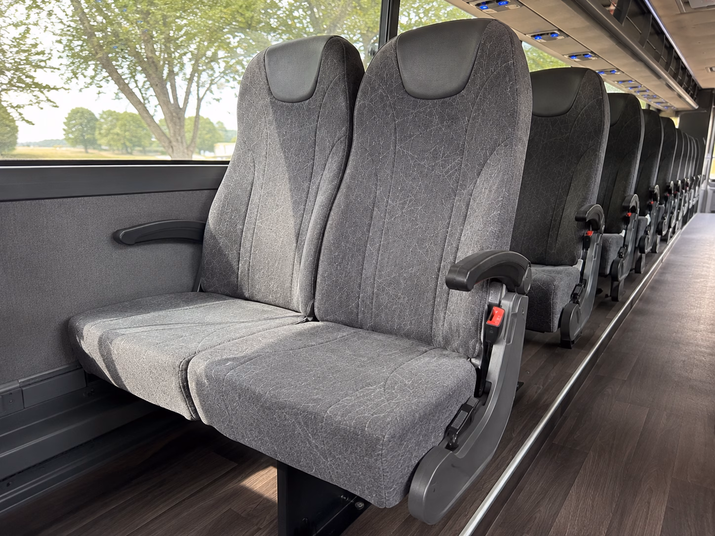 southfield charter bus